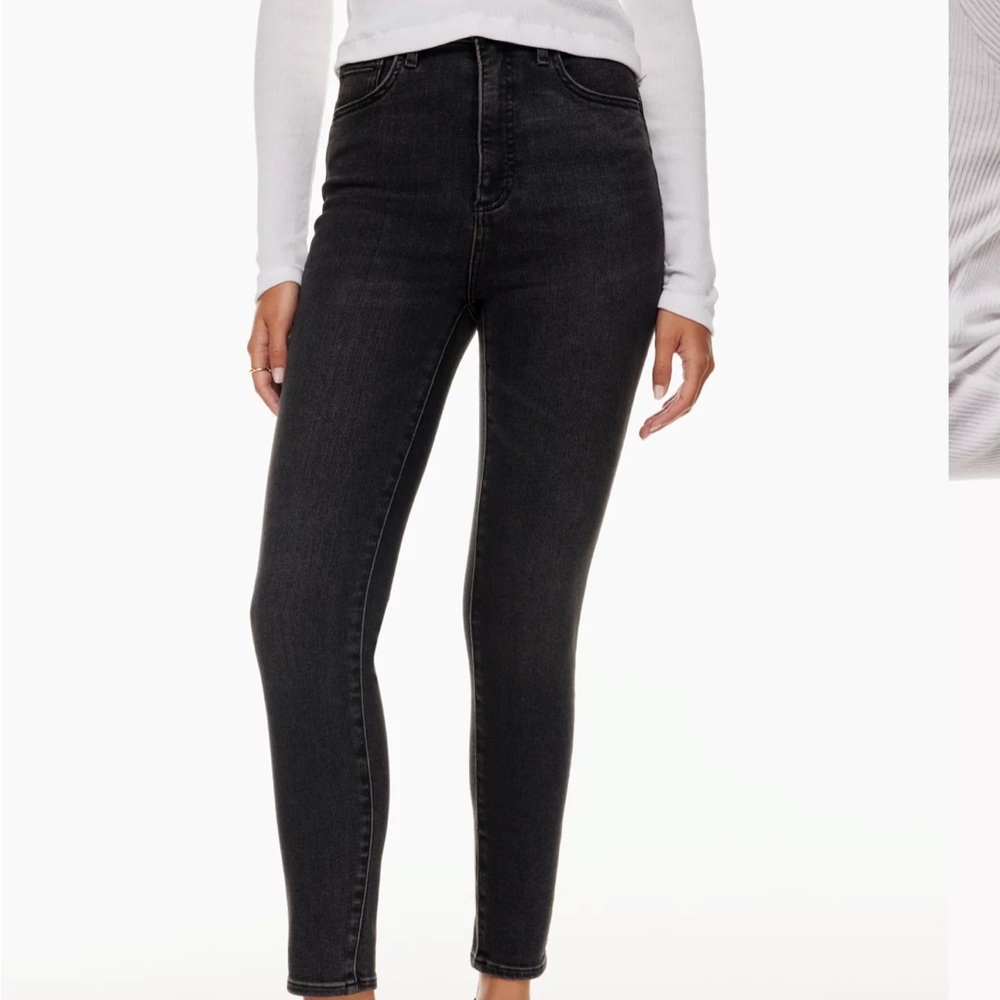 Aritzia Denim Forum the Lola high rise skinny